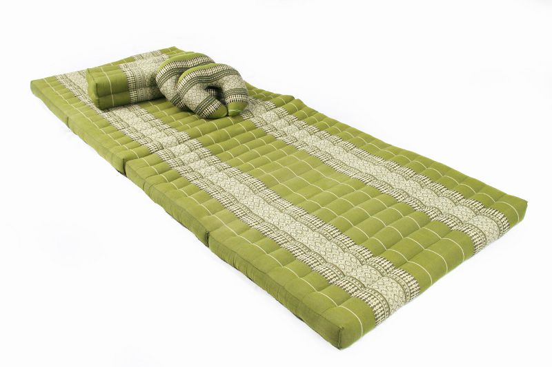 Massageset II: Matte 200x80 + Kissen 50x15x10 + 2x Hörnchen (Bambusgrün)